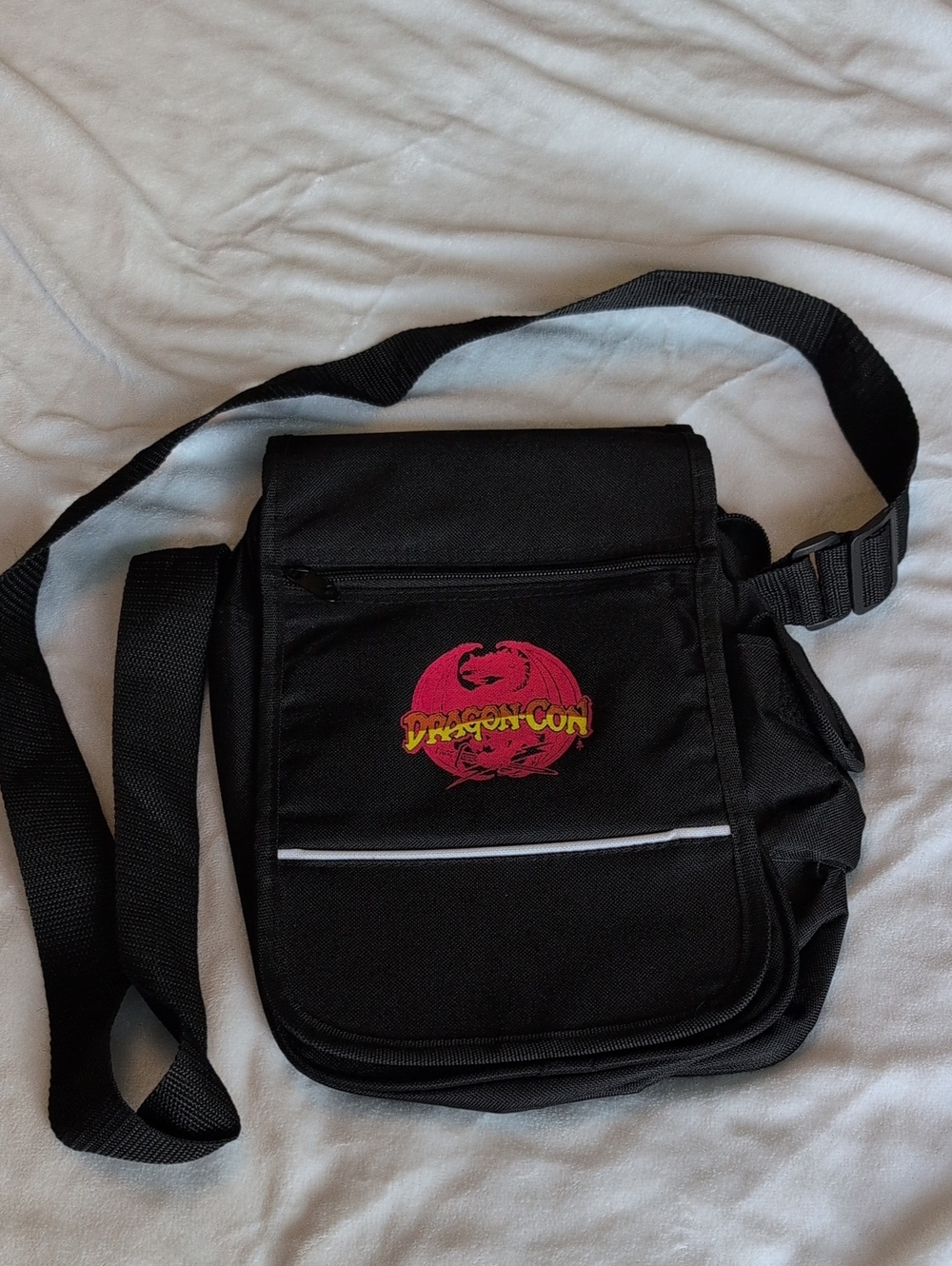 Official Dragon Con 2011 Messenger Bag Crossbody Satchel Black